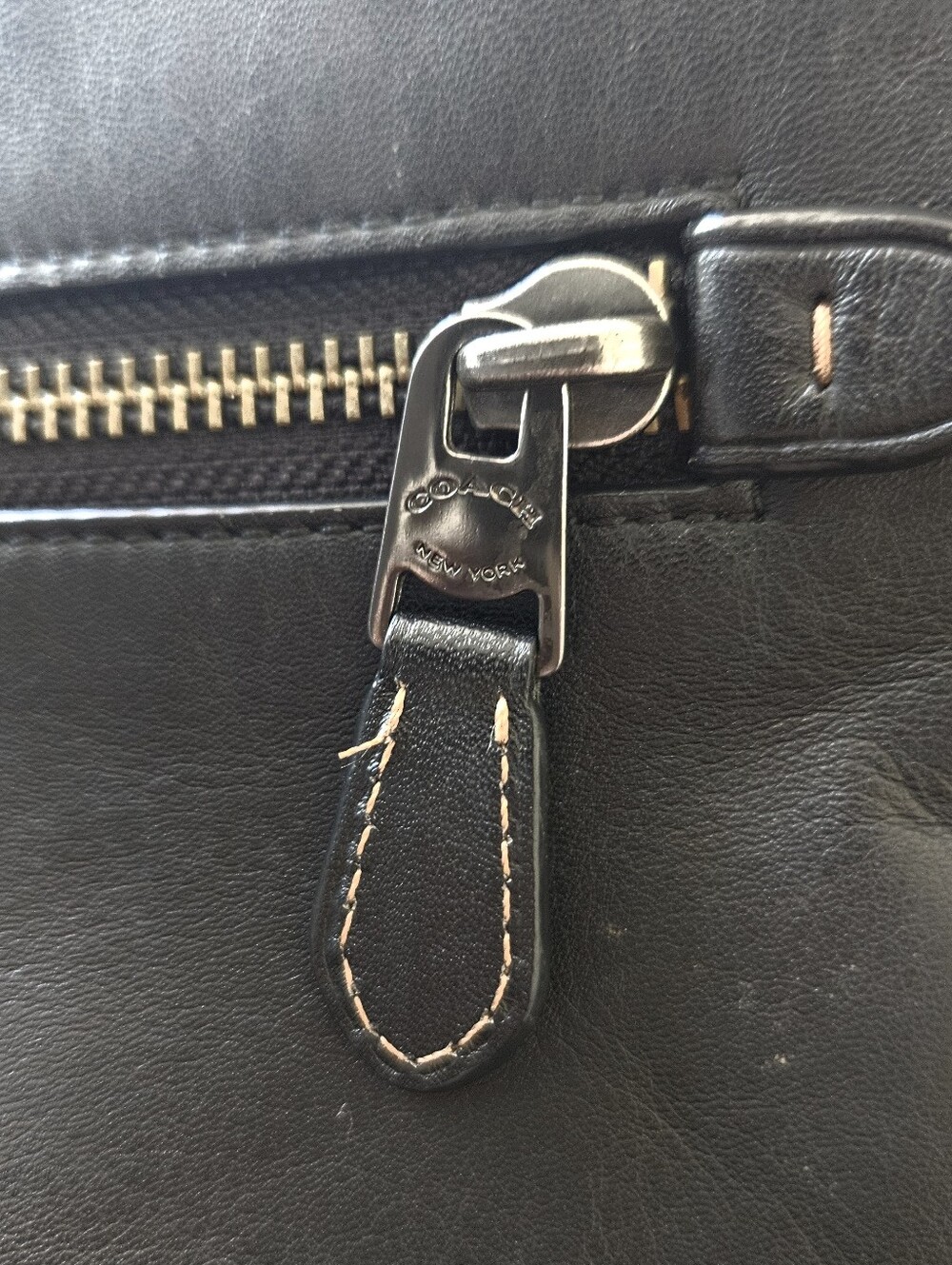 COACH BLACK HANDBAG, COACH LEATHER PURSE, COACH VINTAGE HANDBAG - Picture 2 of 6